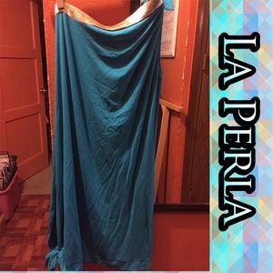 ✨NEW✨La Perla beach cover up size 6